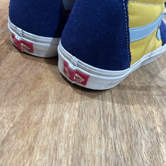 Retro Vans Hightop Shoes - Picture 4 of 4